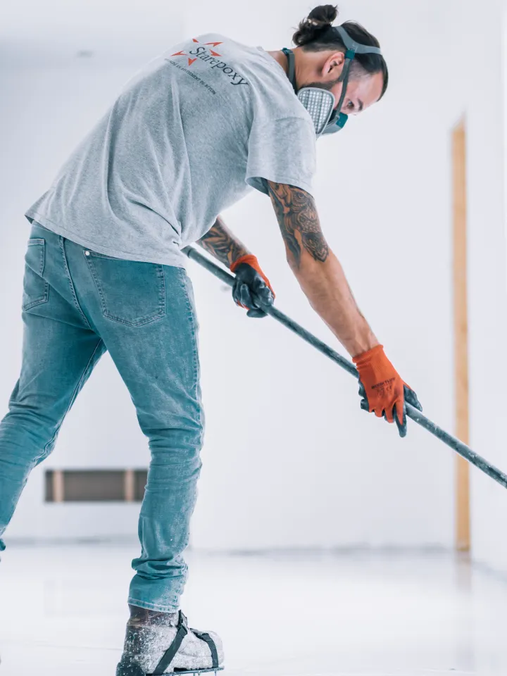 Installateur d'epoxy